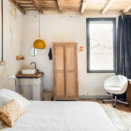 Holiday home Le Terrier Des 3 Conils & Castillon-la-Bataille